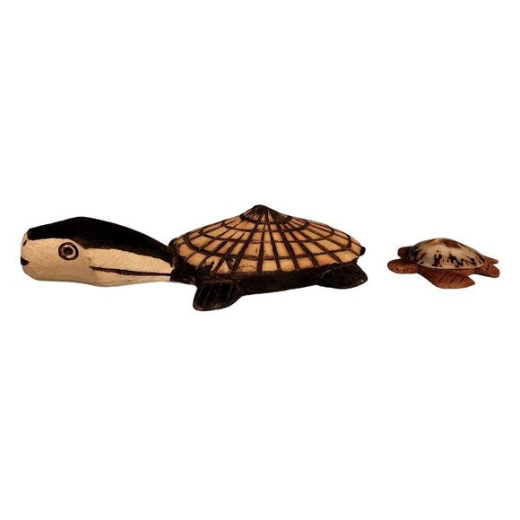 Lot of 2 Wood Turtles Hand Carved Shell - Picture 4 of 6